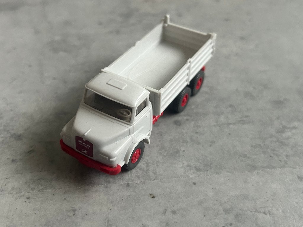 Wiking 1:87 MAN Diesel kipper wit, Ophalen of Verzenden, Zo goed als nieuw, Bus of Vrachtwagen, Wiking