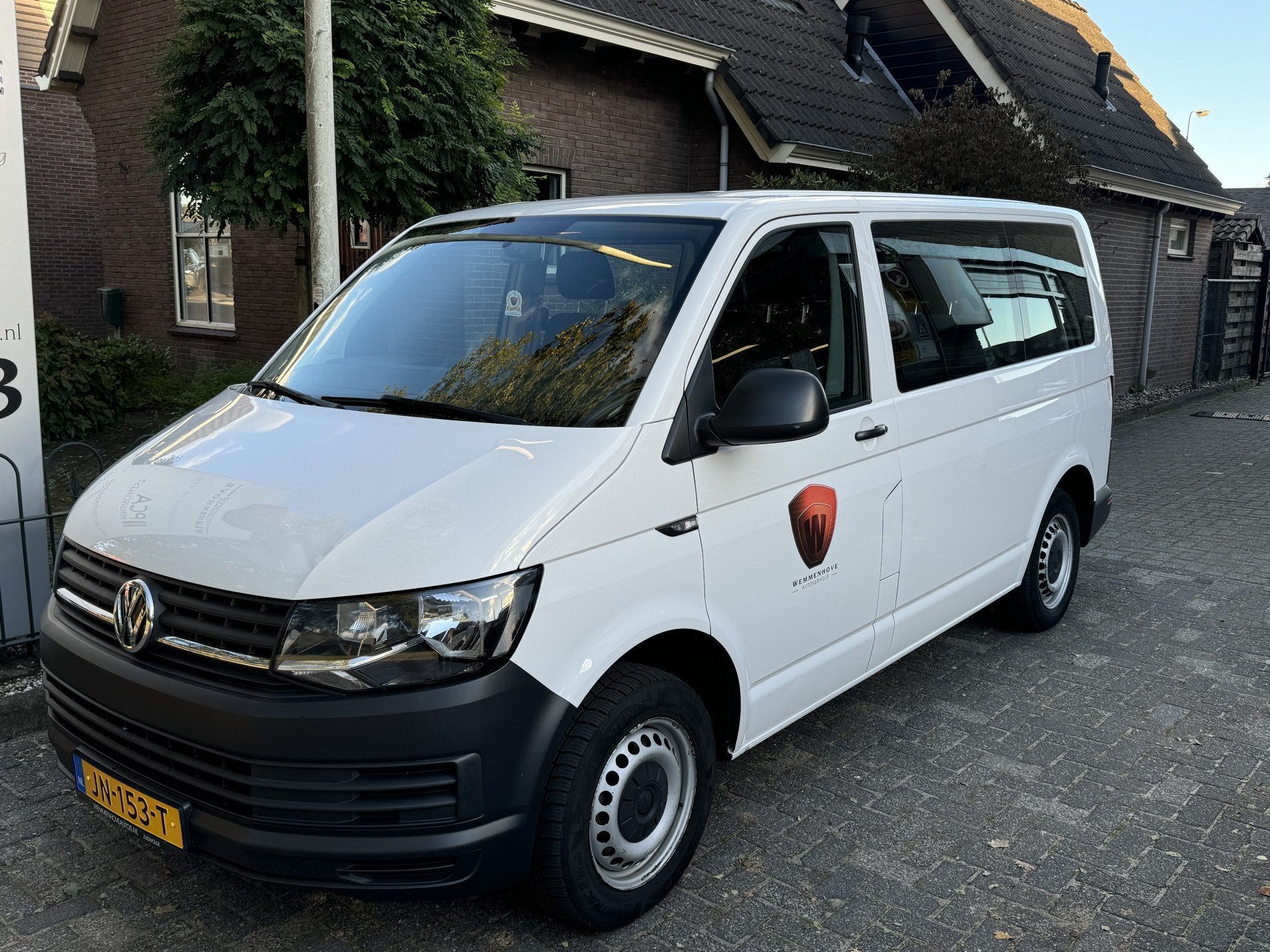Volkswagen Transporter Kombi 2.0 TDI L1H1 9-Persoons/Airco/N, Voorwielaandrijving, Dealer onderhouden, Gebruikt, 255 €/maand