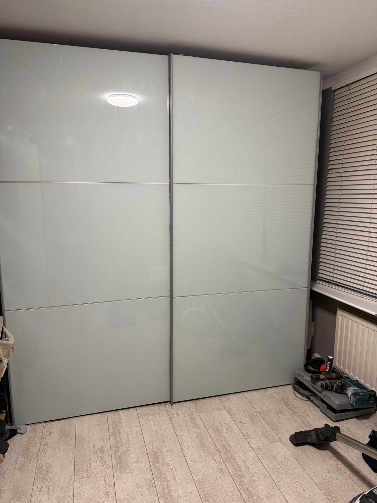 Gratis kledingkast met 2 schuifdeuren (1 beschadigd), Ophalen, Gebruikt, 200 cm of meer, 150 tot 200 cm