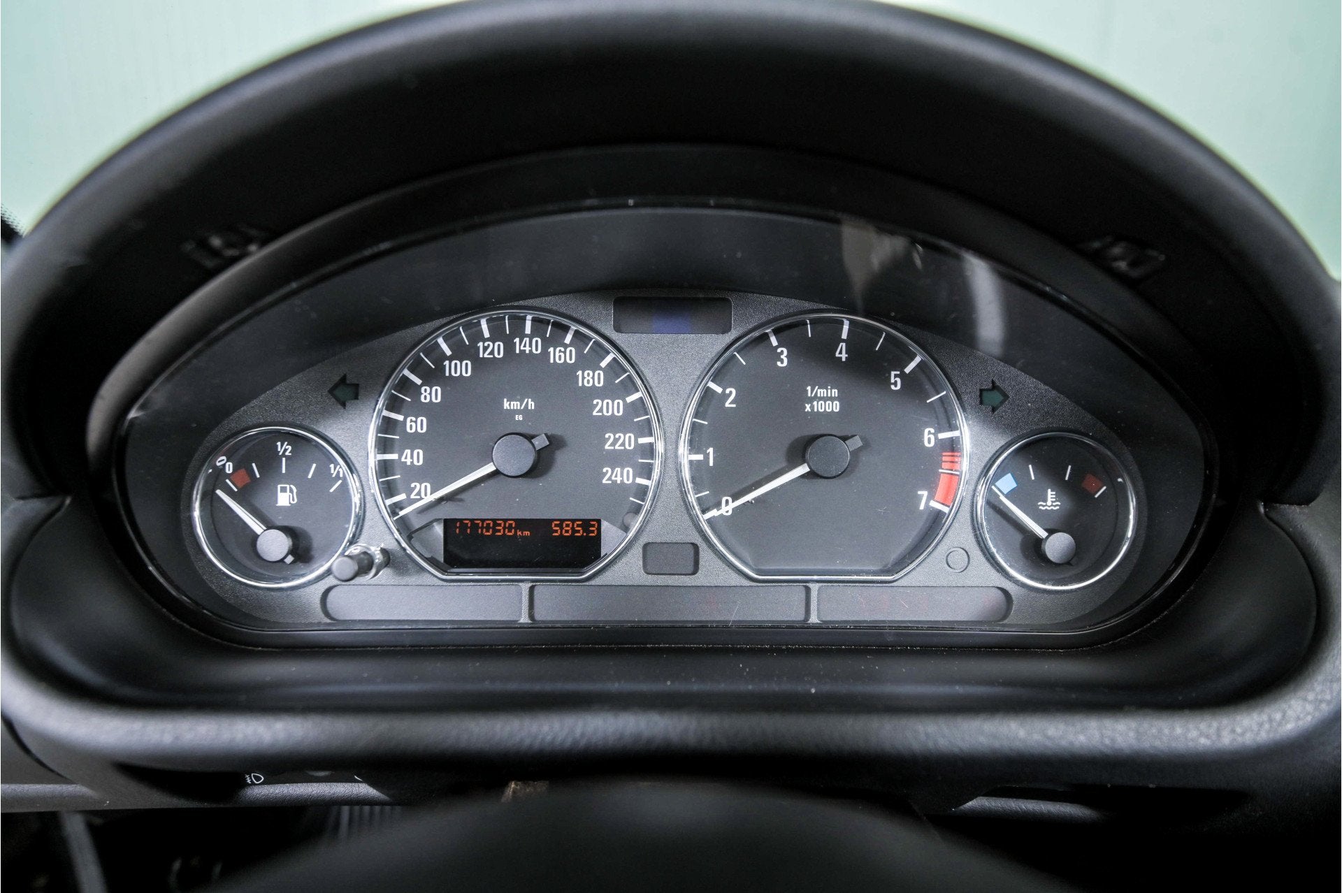 Foto 21 van BMW Z3 Roadster 1.8 S Airco . (bj 2001)