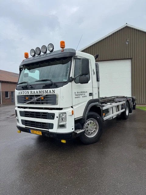 Volvo FM9 6X2R FAL9.0 RADT-A8 (bj 2004), Automaat, 340 pk, Origineel Nederlands, Bedrijf