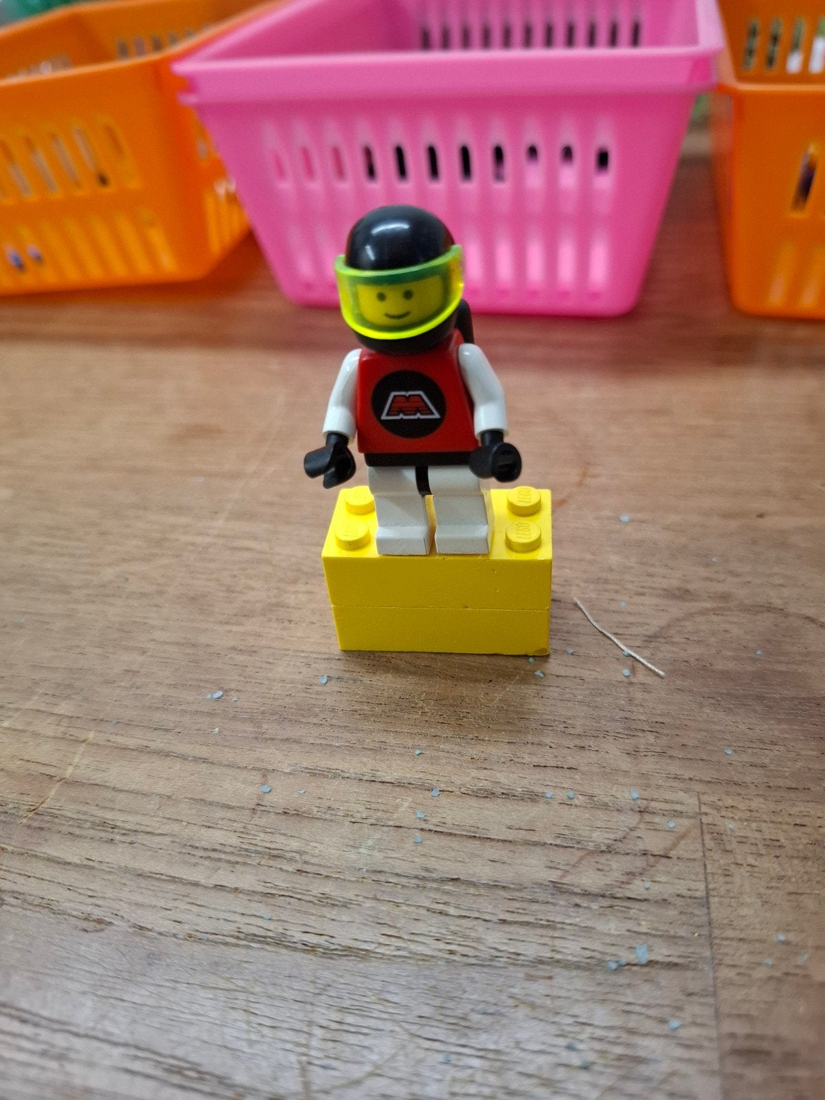 LEGO M:Tron Minifiguur met Luchttanks - Klassiek Ruimte, Ophalen of Verzenden, Gebruikt