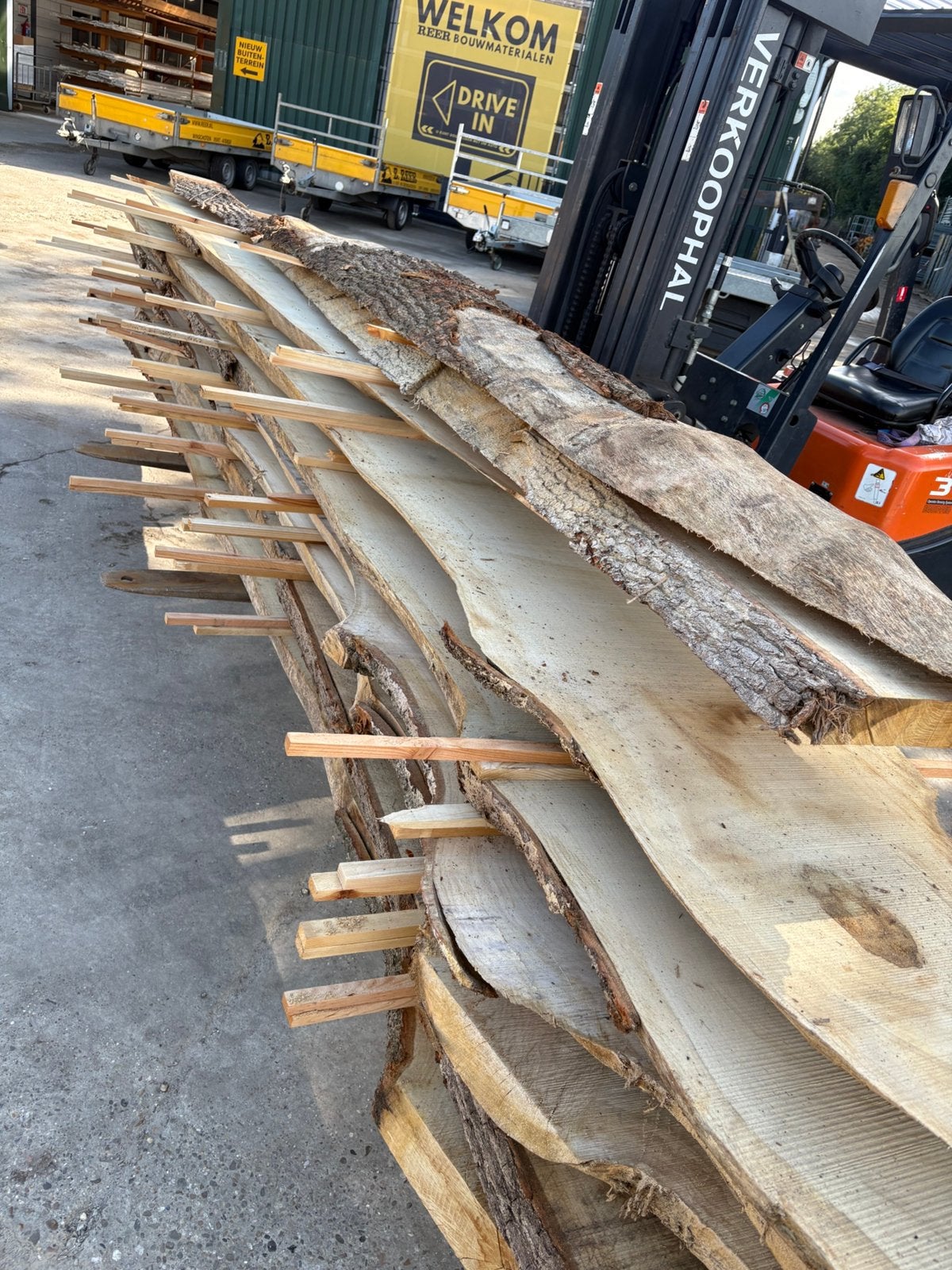 Eiken tafel-wastafelbladen / schaaldelen, Ophalen