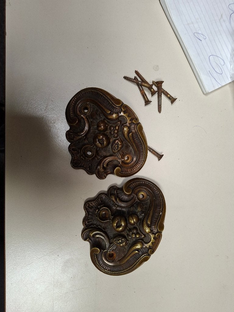 2 antieke massief messing kom handgrepen, Antiek en Kunst, Ophalen of Verzenden, Koper