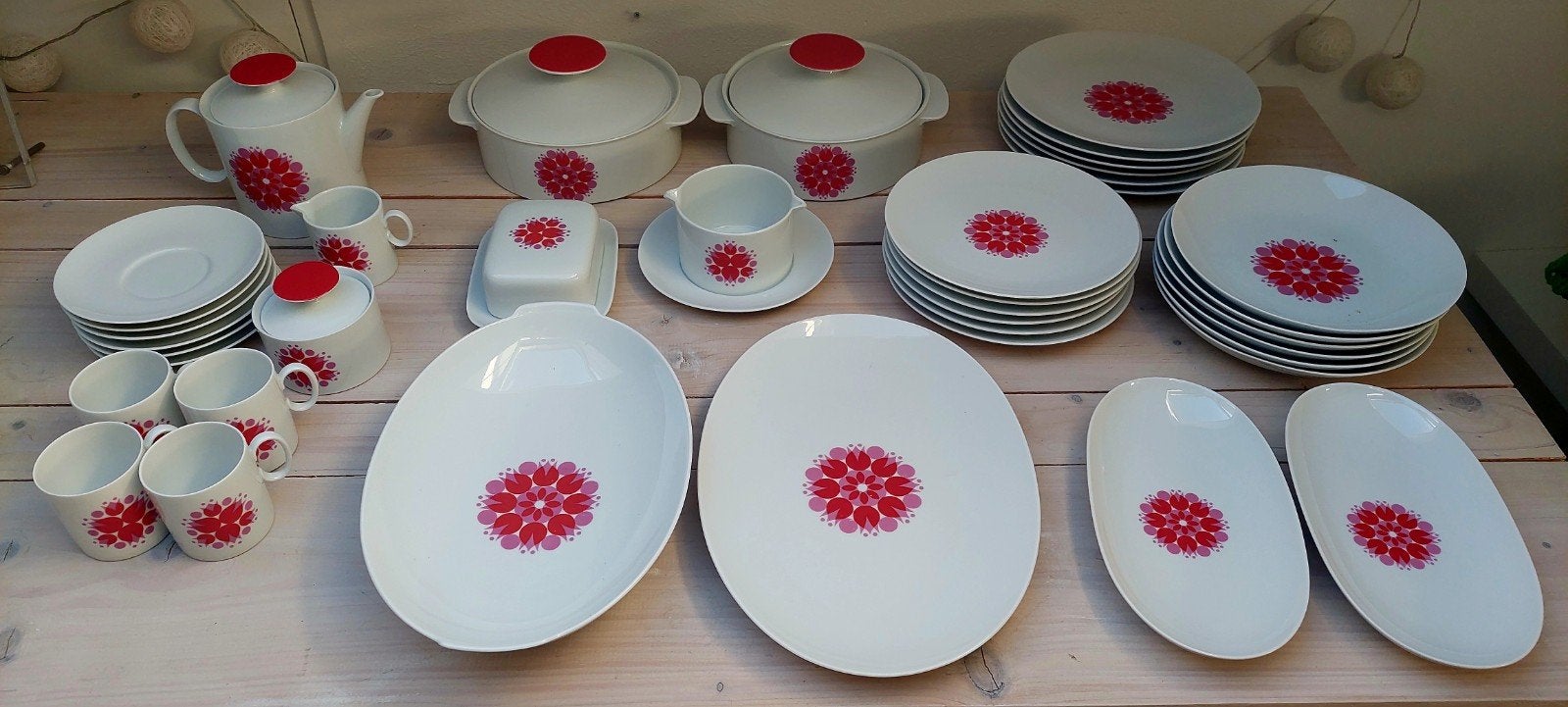 Vintage Thomas servies met rood/oranje bloemmotief - Complee, Ophalen, Overige merken, Vintage, Zo goed als nieuw