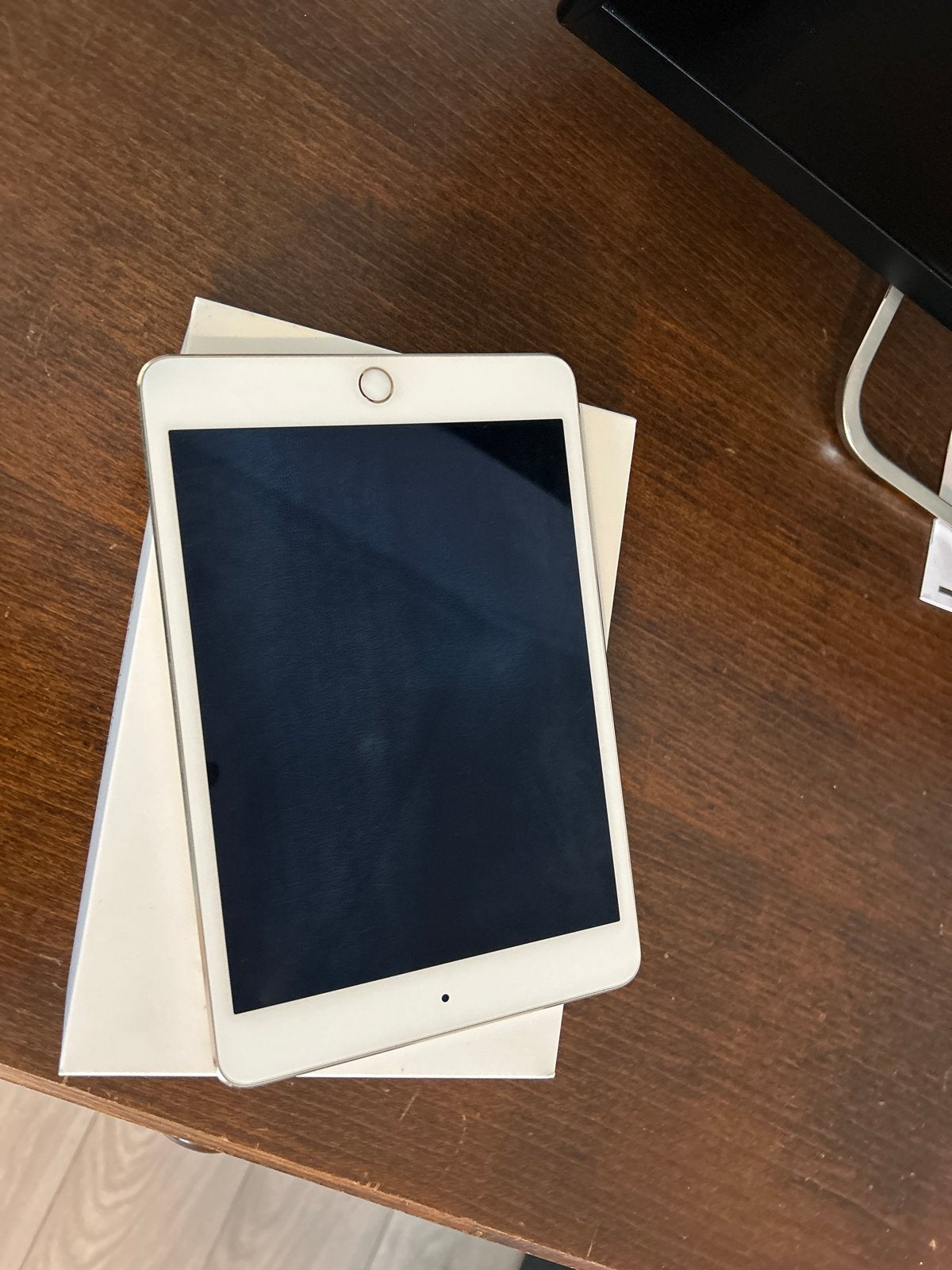 Apple iPad mini 4 128 GB Goud, Computers en Software, Ophalen, Gebruikt, 8 inch, 128 GB
