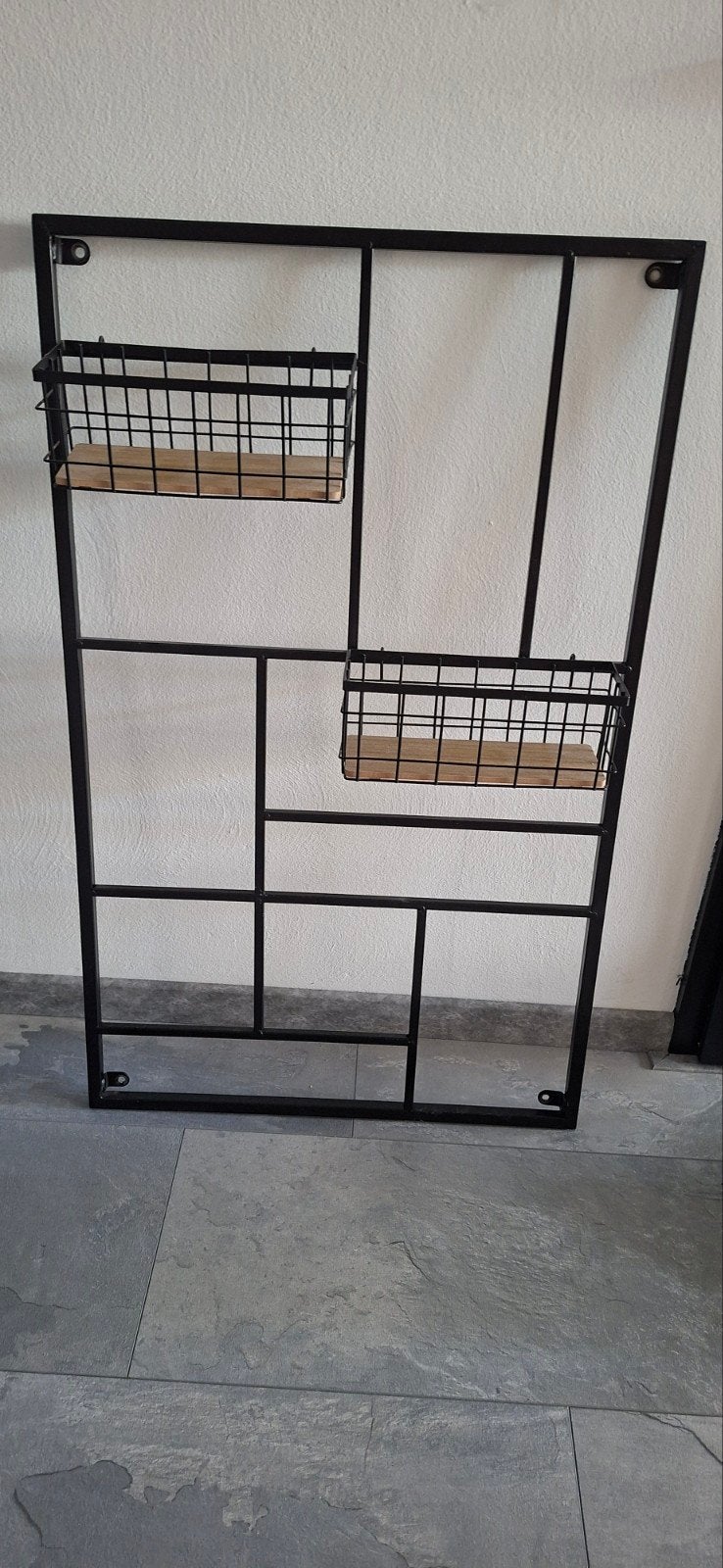 Decoratief wandrek met mandjes - Zwart metaal en hout, Ophalen, Zo goed als nieuw