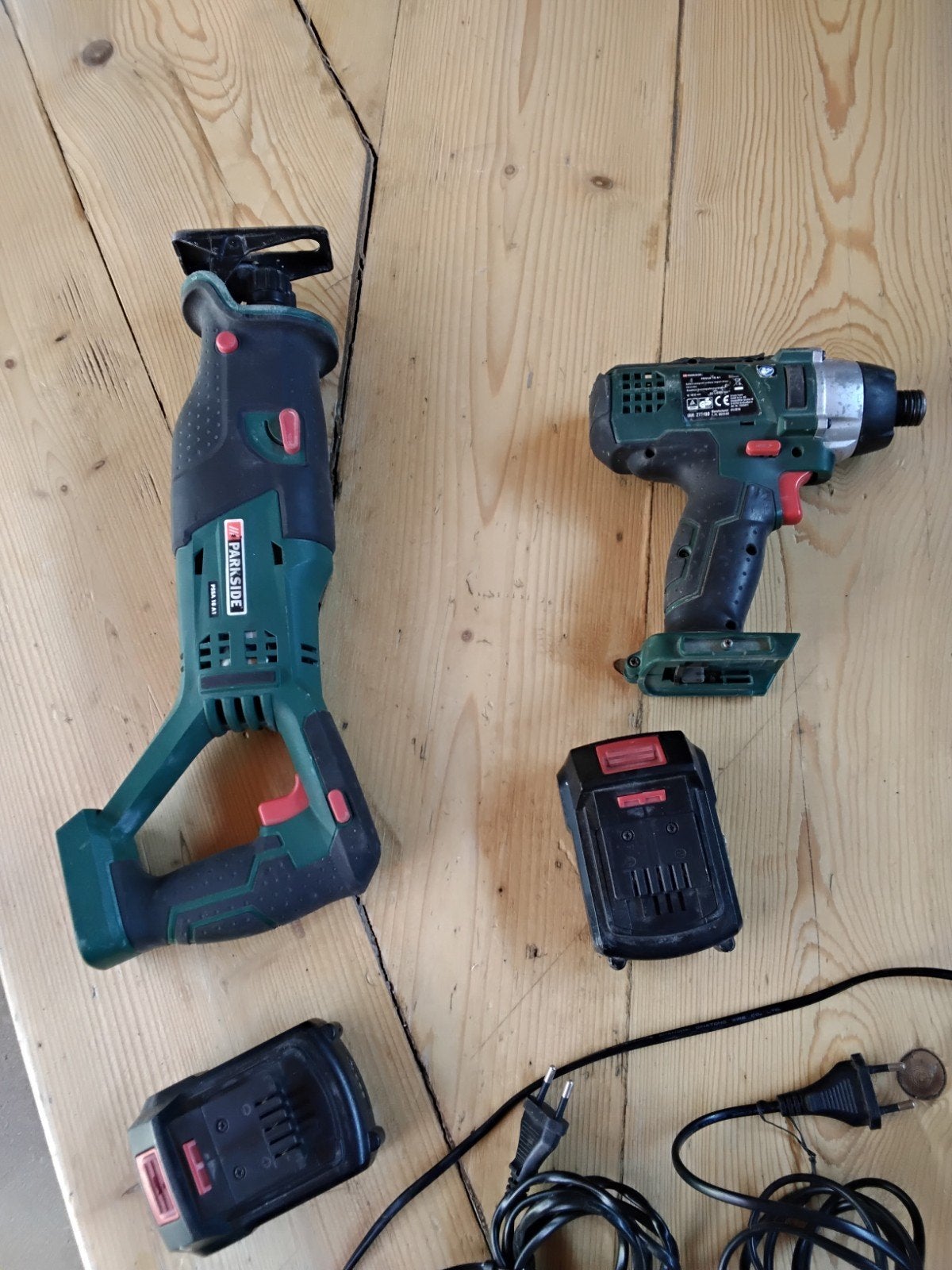 Parkside Reciprozaag & Schroefmachine met 3 Opladers 2 accu, Ophalen of Verzenden, Gebruikt, Overige typen