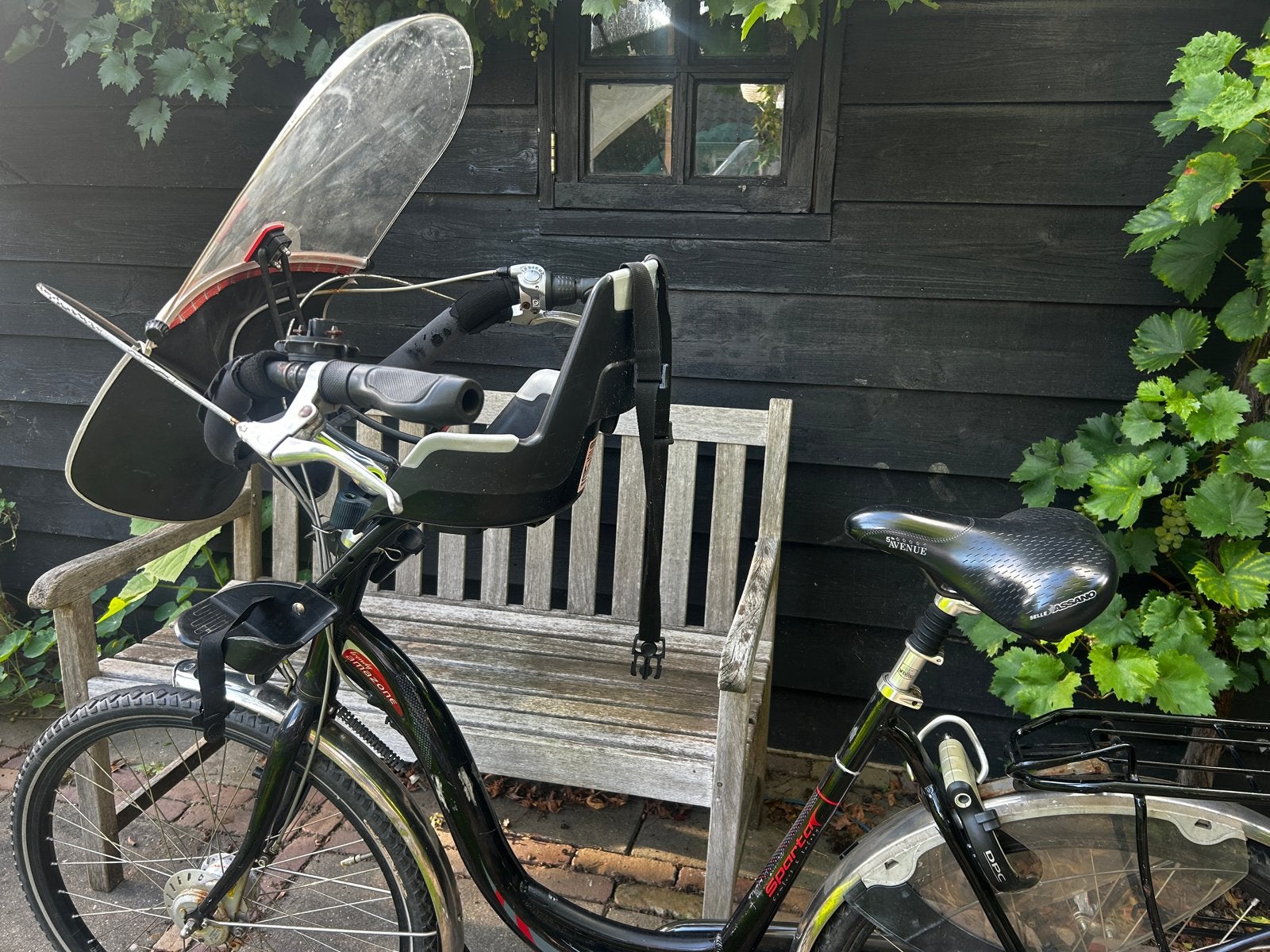 Sparta Amazone moederfiets met Bobike zitje en windscherm, Ophalen, Sparta, Gebruikt, Dubbele standaard