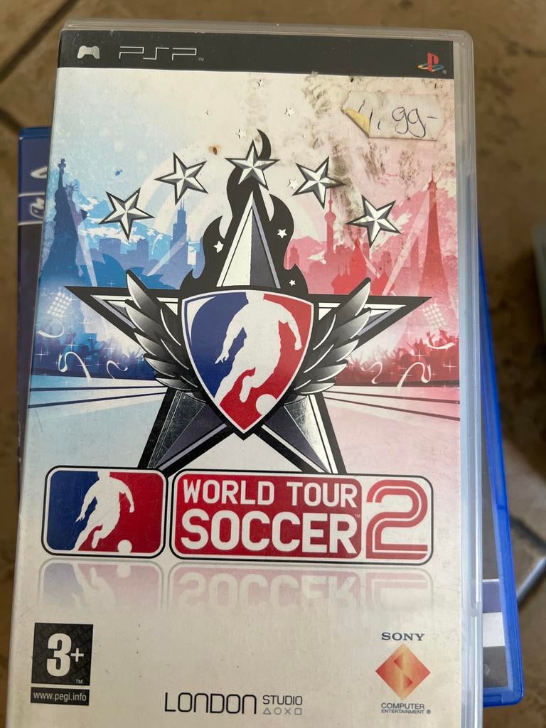World Tour Soccer 2 PSP - Voetbalplezier voor onderweg!, Gebruikt, 1 speler, Ophalen of Verzenden, Vanaf 3 jaar