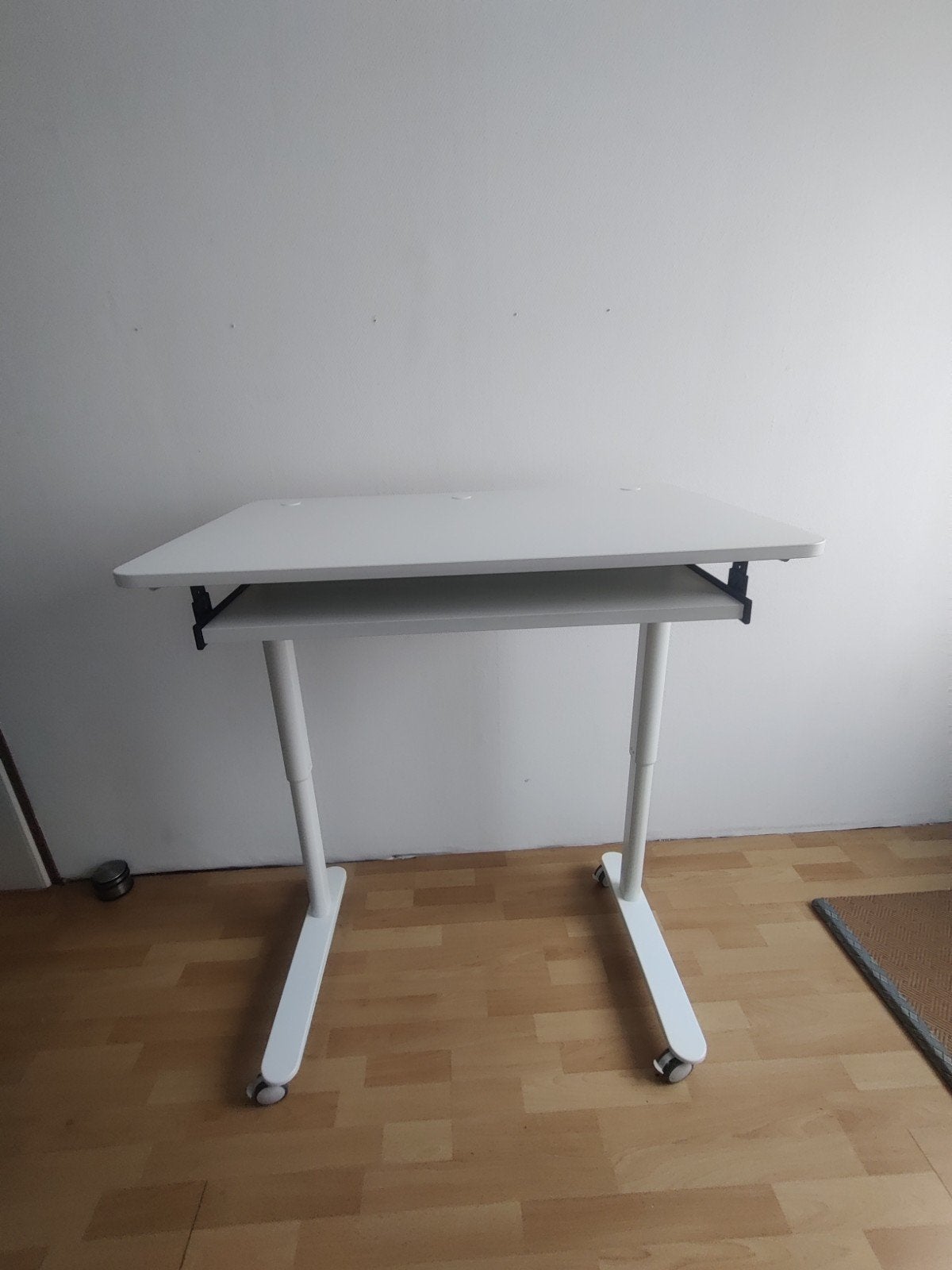 Zit-sta bureau (handmatig) - Lade, Wieltjes  - IKEA RELATARA, Ophalen, Zit-sta bureau, Gebruikt, In hoogte verstelbaar