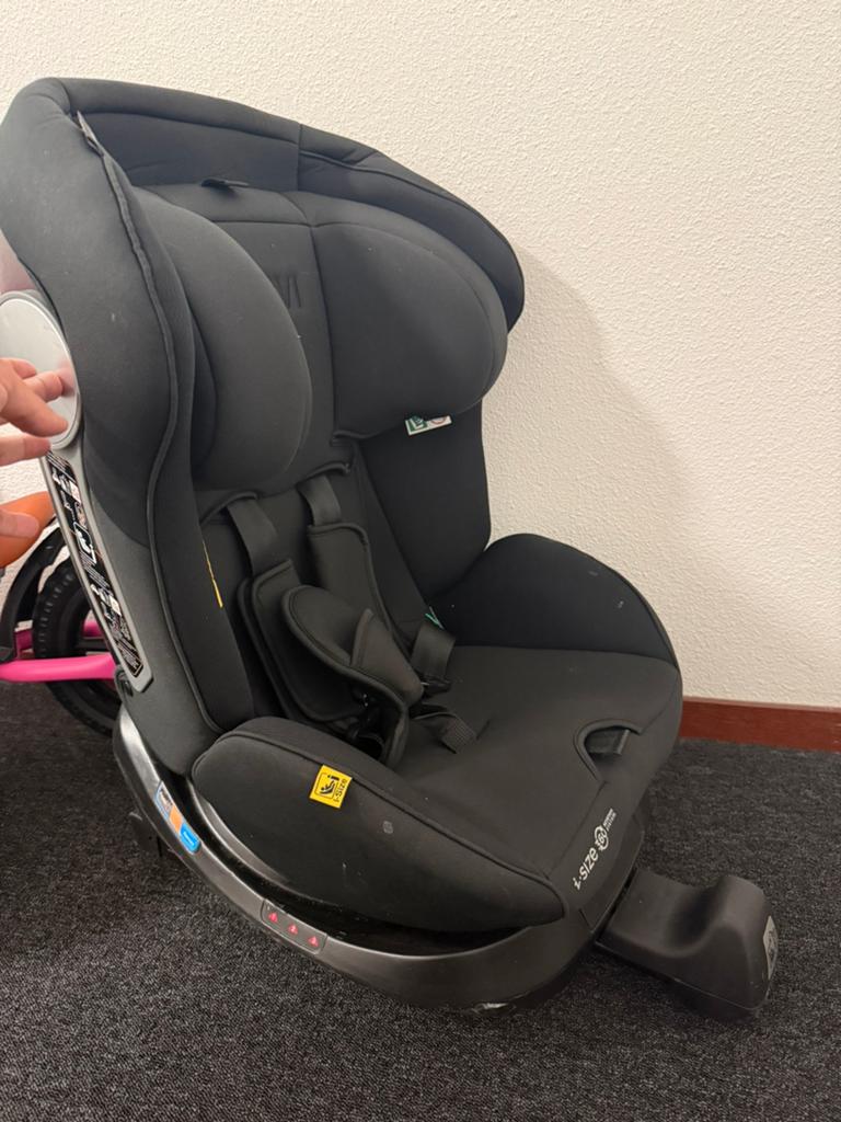 Novi autostoel isofix, Kinderen en Baby's, Autostoeltjes, Overige merken, 15 t/m 36 kg, Ophalen of Verzenden, Zo goed als nieuw