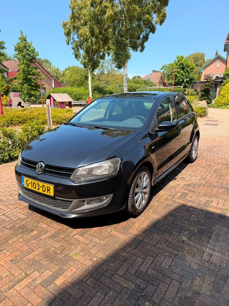 Volkswagen Polo 1.2 TSI Match pano PDC carplay cruise airco, Auto's, Volkswagen, Voorwielaandrijving, Stof, 40 €/maand, Zwart