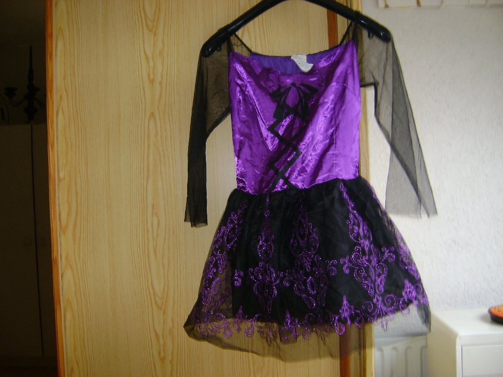 heksenjurk zwart/paars met 2lagen tule en fluor panty mt m, Maat 38/40 (M), Ophalen of Verzenden, Zo goed als nieuw, Halloween