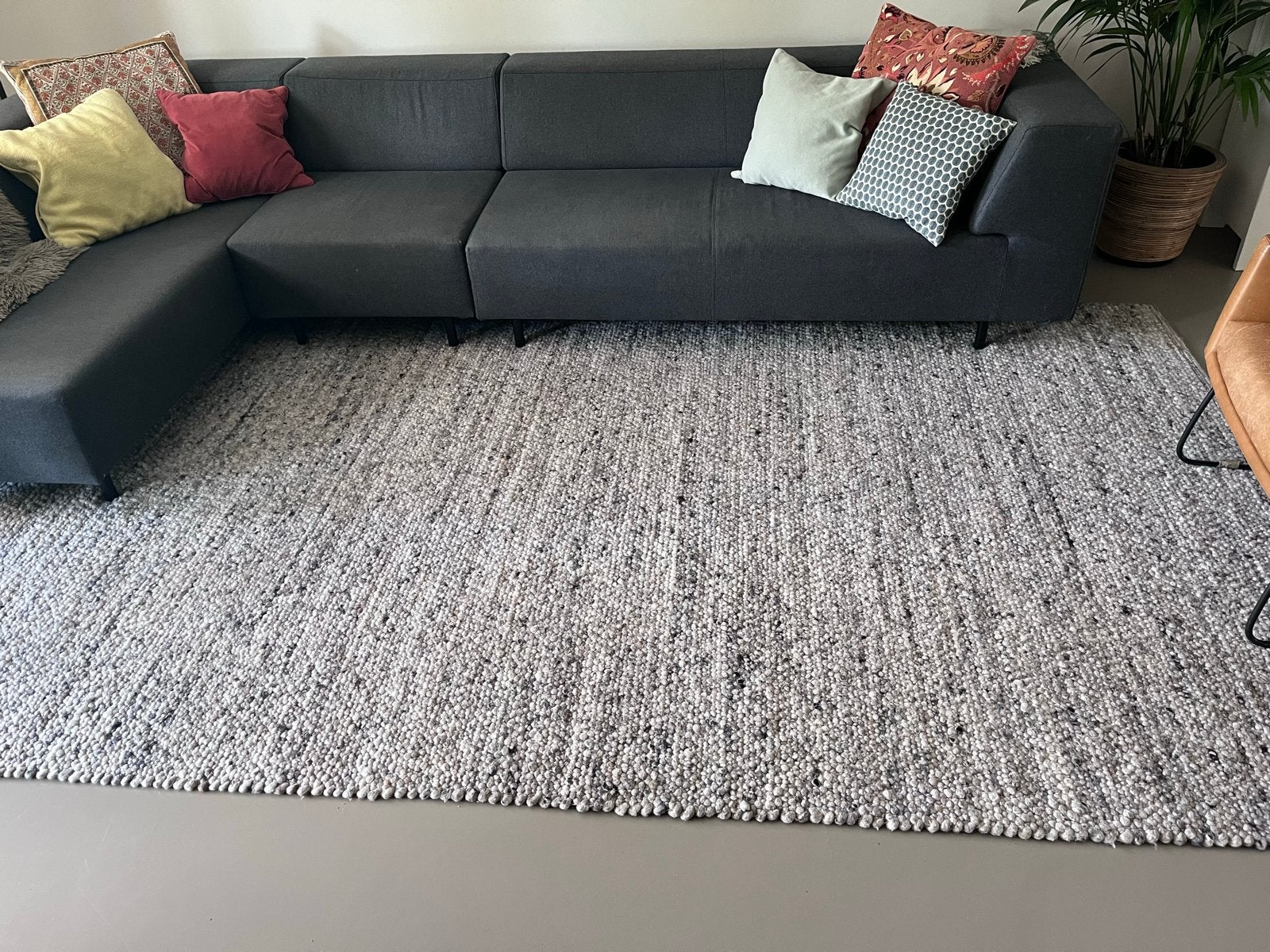 Vloerkleed wol - Pebbles afmetingen 200x335, Ophalen, Grijs, Zo goed als nieuw, 200 cm of meer