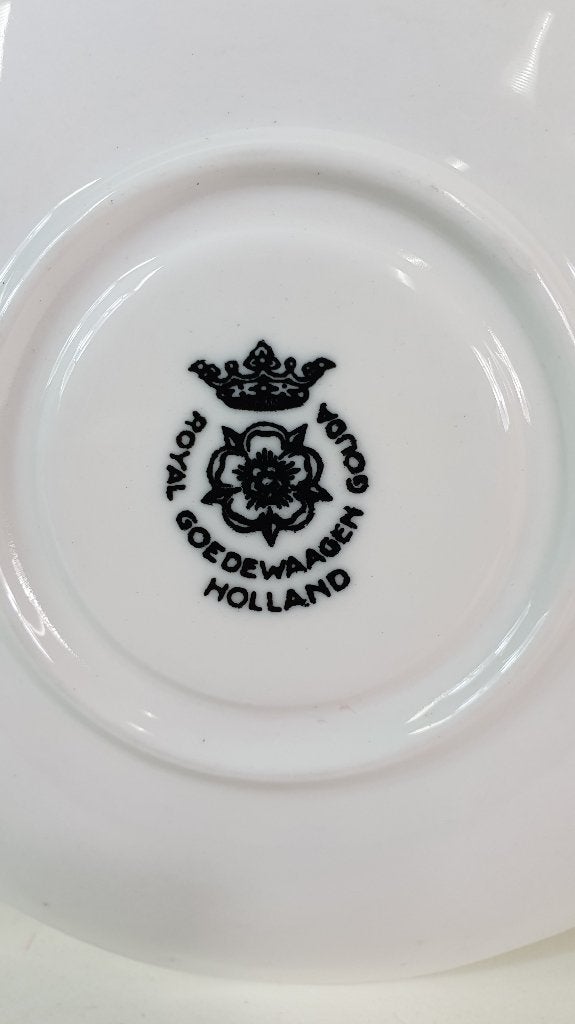 Vintage kop en schotel, Royal Goedewaagen Gouda. 4C9, Ophalen of Verzenden