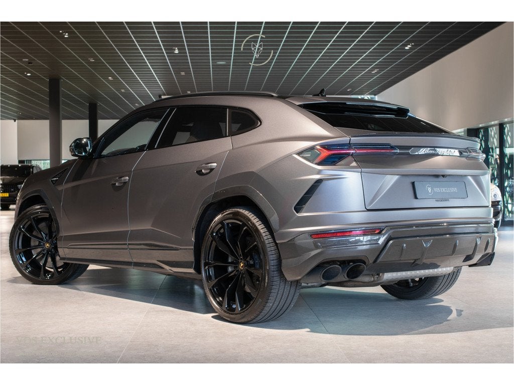 Lamborghini Urus 4.0 V8 BTW Full Carbon in- & exterieur|B&O, Auto's, Lamborghini, Automaat, Urus, Gebruikt, Leder