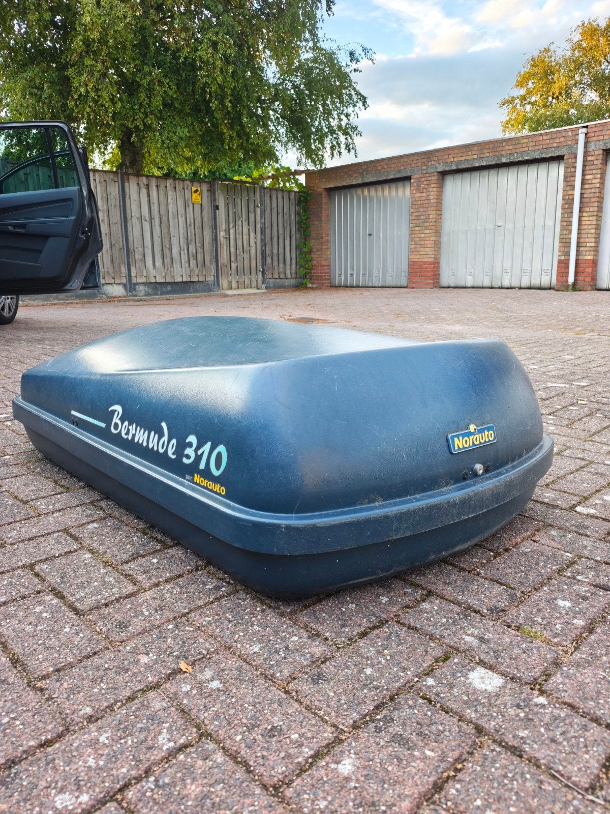 Norauto Bermude 310 Dakkoffer met dakdragers voor open rails, Auto diversen, Ophalen