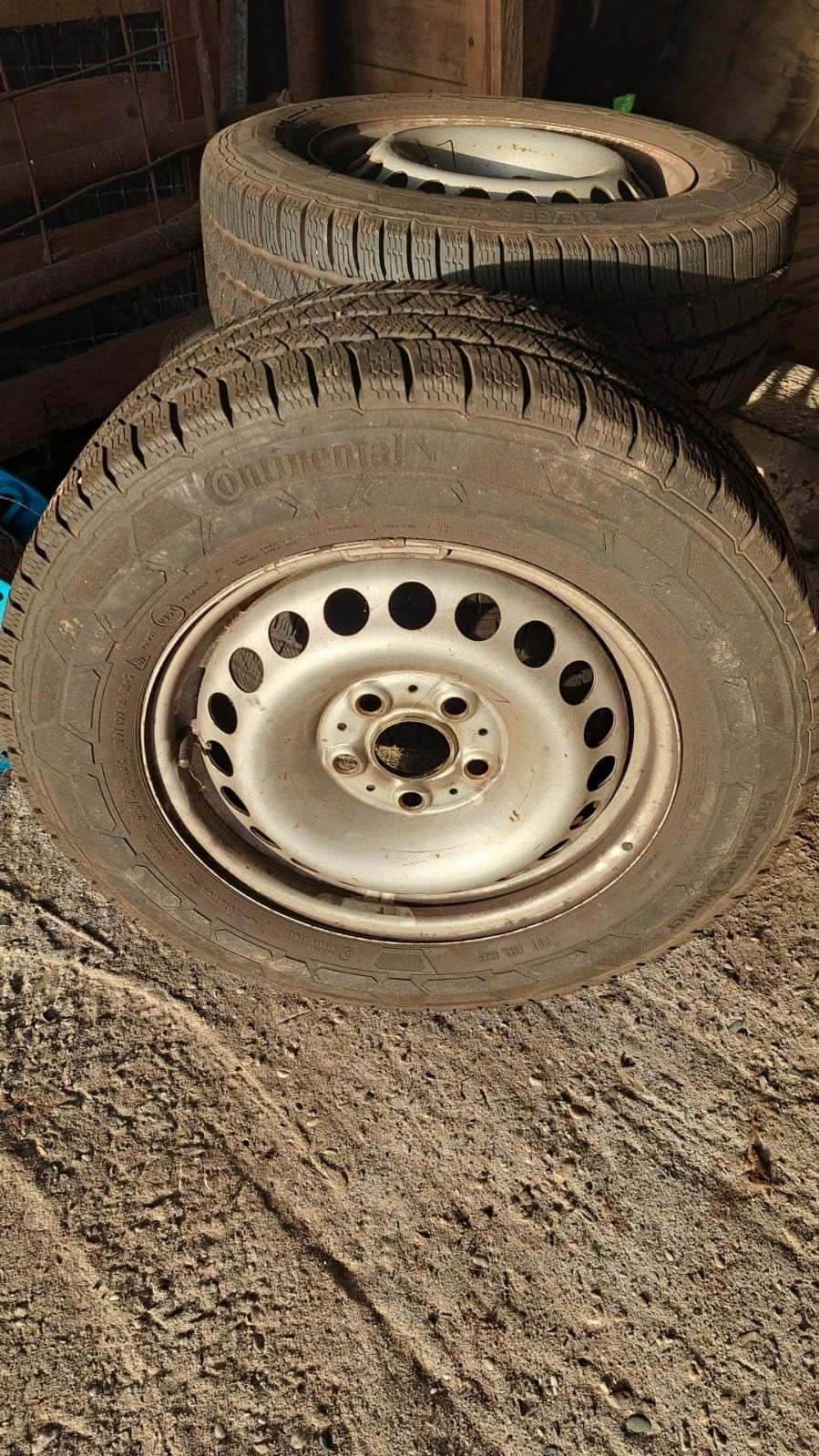 Continental winterbanden 215/65 r16, Ophalen, 16 inch, Banden en Velgen, Winterbanden