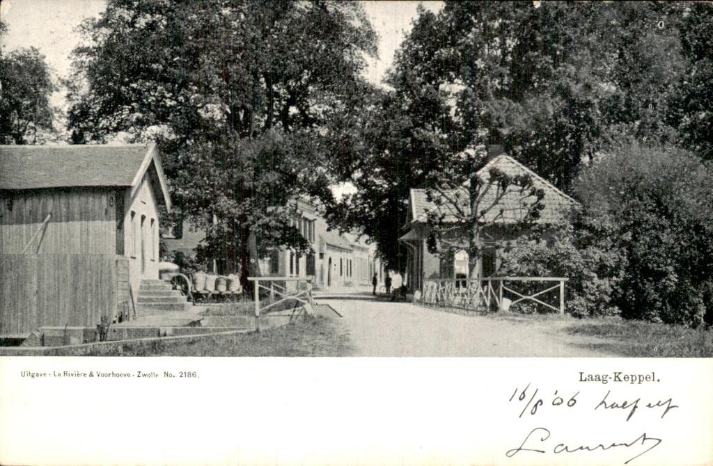 Laag-Keppel - Dorpsgezicht - Straat met hek, Ophalen of Verzenden, Voor 1920, Gelopen, Gelderland
