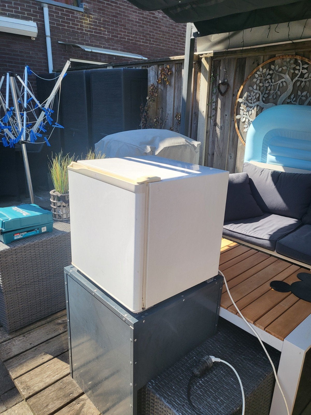 Koelkast met vriesvakje - Ideaal voor buiten!, Gebruikt, 75 tot 100 liter, 45 tot 60 cm, Met vriesvak
