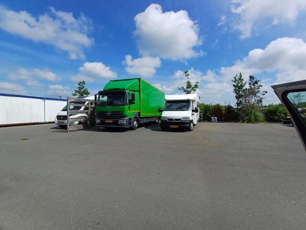 Camperstalling , caravanstalling , Foodtruck,trailerstalling