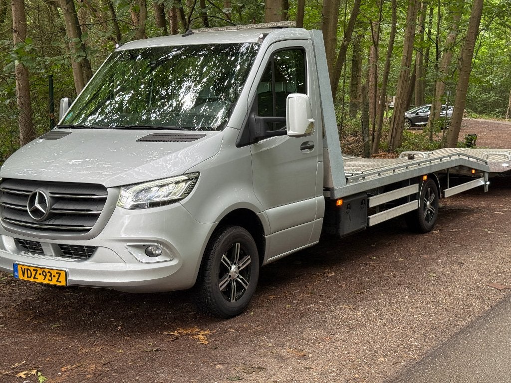 Mercedes-Benz Sprinter 2020 Grijs oprijwagen, Auto's, Automaat, Stof, 4 cilinders, 163 pk