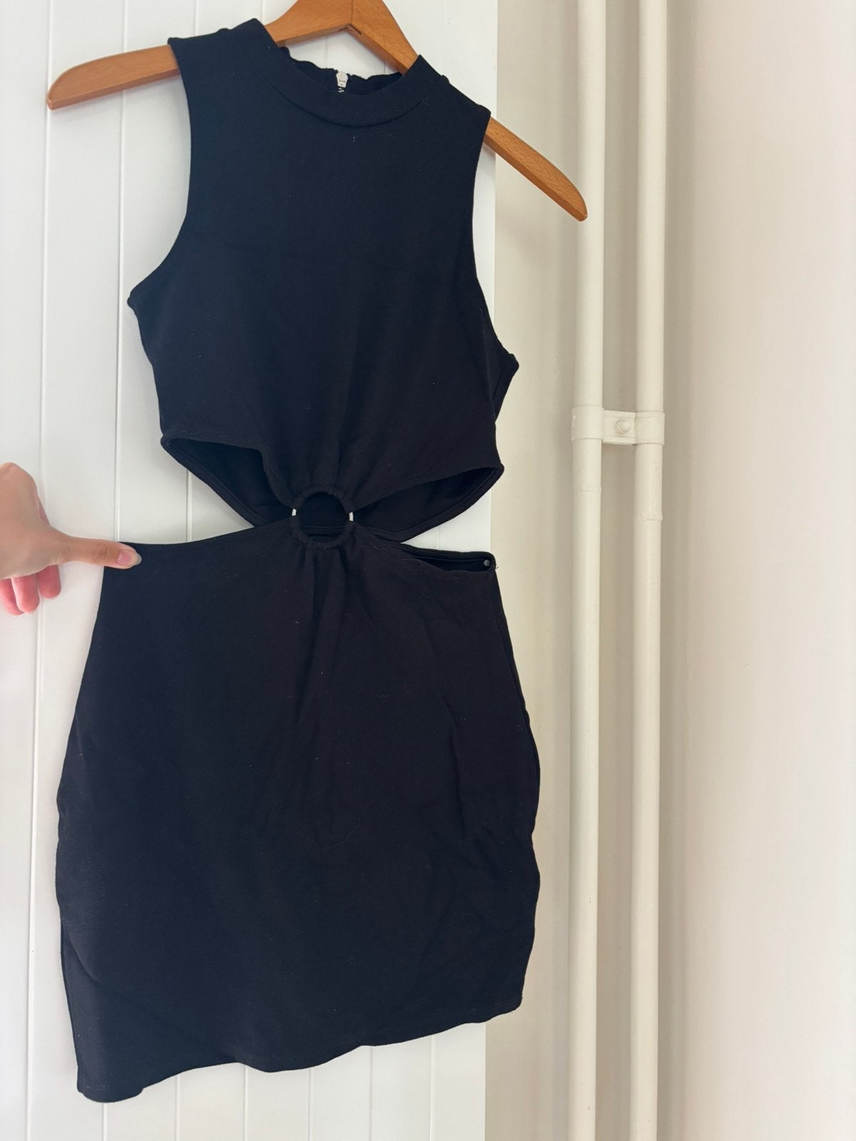 H&M Divided Zwarte Cut-Out Jurk | Maat S | Bodycon Mini Jurk, Ophalen of Verzenden, Zo goed als nieuw, Zwart, Boven de knie