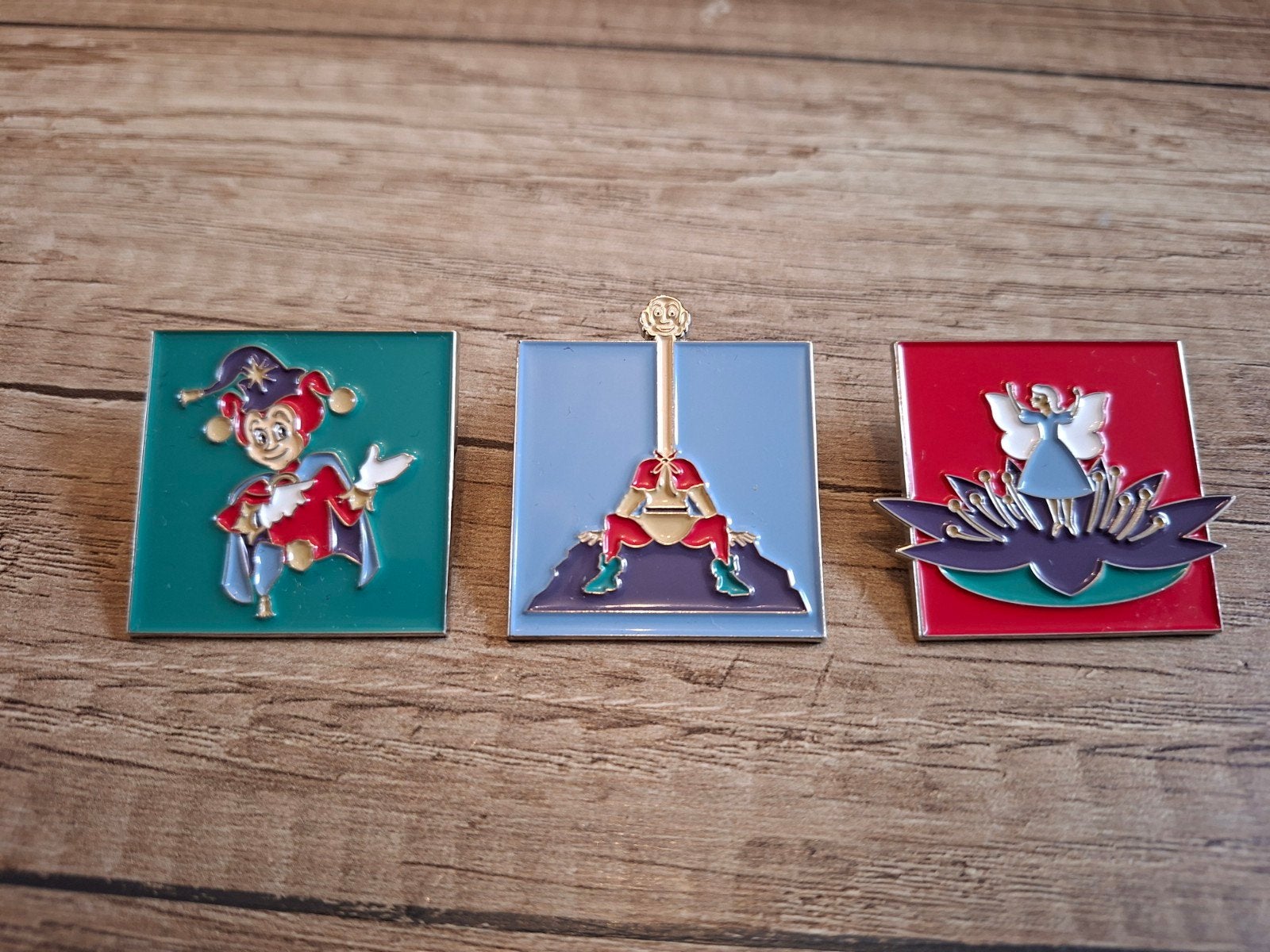 Efteling pin set van 3., Verzamelen, Efteling, Ophalen of Verzenden, Zo goed als nieuw, Button of Speldje
