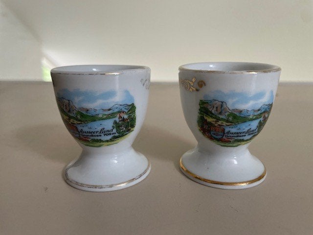 2 x vintage souvenir eierdopje porselein Oostenrijk., Antiek en Kunst, Ophalen