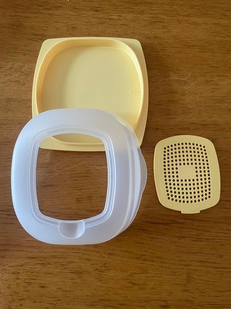 Tupperware Kaasdoos 16x15,8x7,4cm - nieuw, Ophalen of Verzenden, Nieuw, Crème, Bus of Trommel