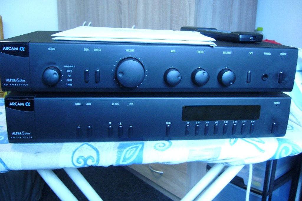 Arcam Alpha 6 Plus Versterker & Alpha 5 Plus Tuner, Gebruikt, Tuner of Radio, Losse componenten, Ophalen