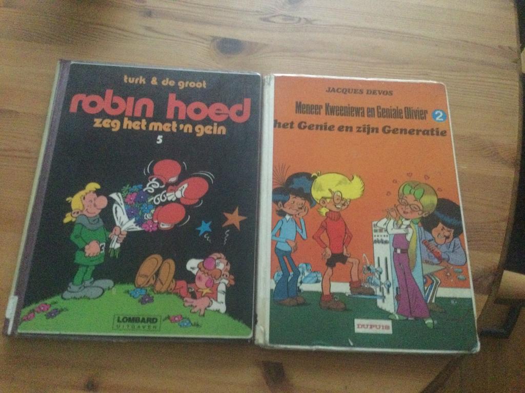 2 oude stripboeken, Ophalen of Verzenden, Gelezen
