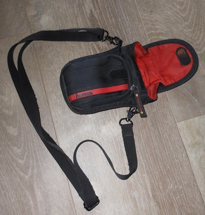Fototasje voor compact camera, Ophalen of Verzenden, Gebruikt, Overige typen, Overige merken