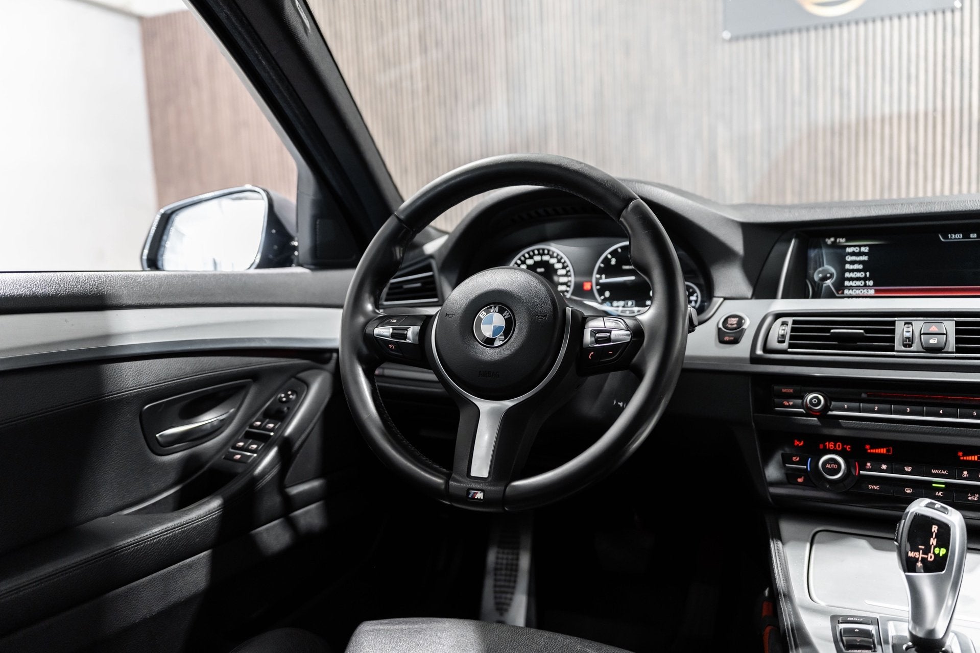 Foto 19 van BMW 5-serie High Executive M Sport | HUD | ACC | Leder | Aut