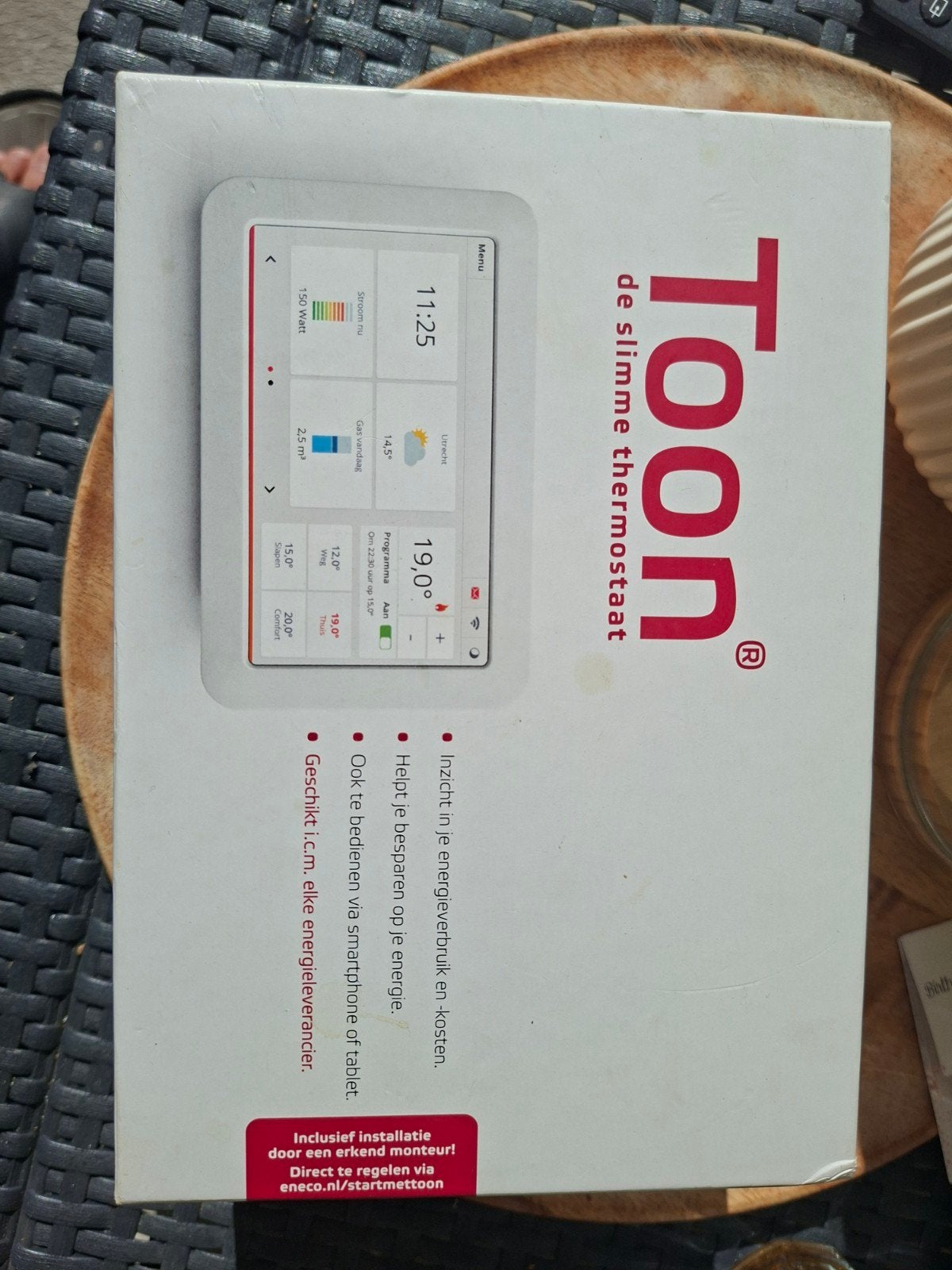 Toon slimme thermostaat van Eneco, Ophalen of Verzenden, Slimme thermostaat, Zo goed als nieuw