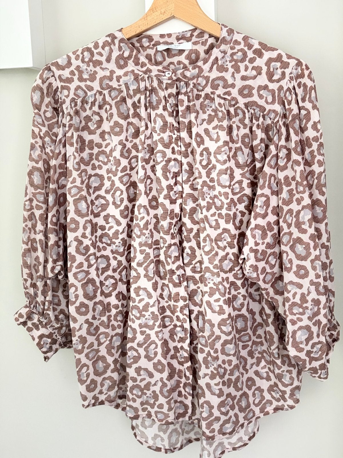 By Bar blouse model Lucy Cheetah maat XS, Kleding | Dames, Blouses en Tunieken, Ophalen of Verzenden, Zo goed als nieuw, Maat 34 (XS) of kleiner