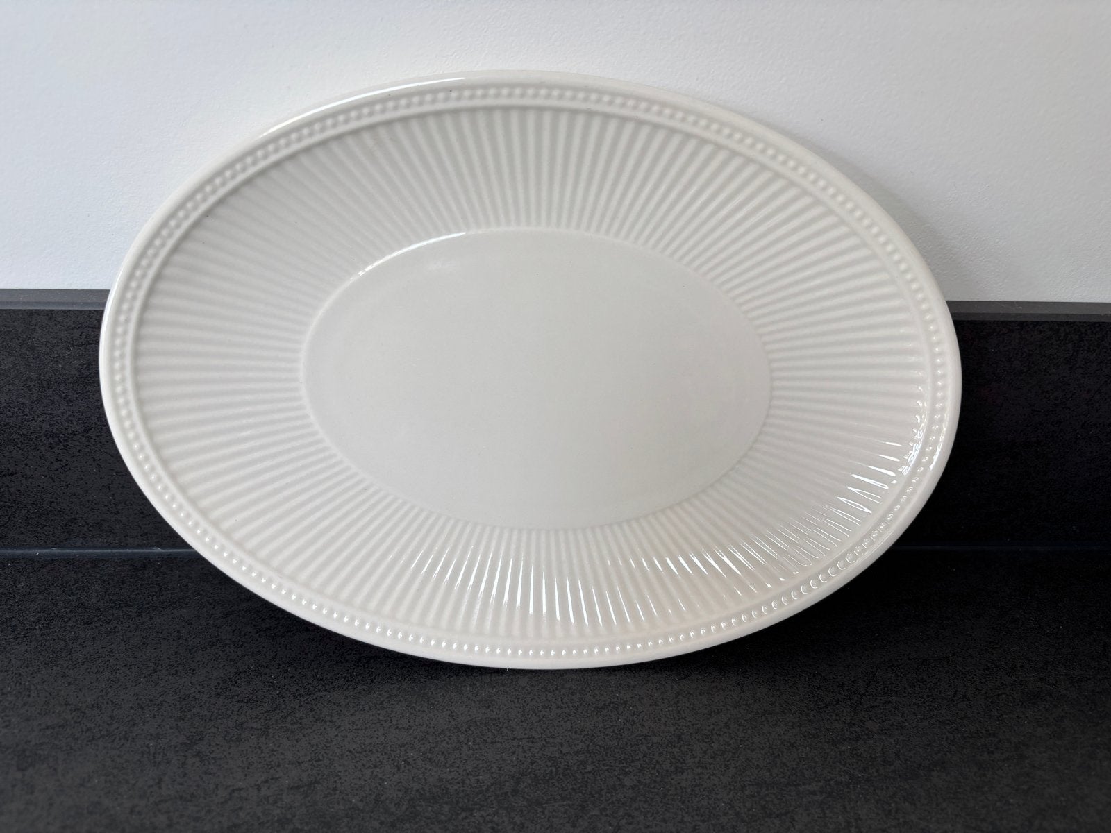 Wedgwood Windsor ovale schaal / bord, Huis en Inrichting, Keuken | Servies, Ophalen of Verzenden, Zo goed als nieuw, Wedgwood
