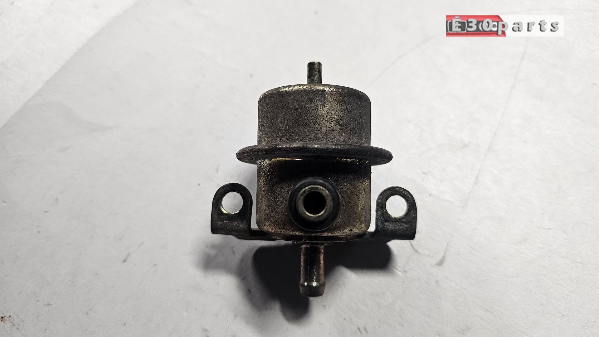 Brandstof druk regelaar 2.5 bar BMW 3 / 5 / 6 / 7 serie E30, Gebruikt, -, Ophalen of Verzenden, -