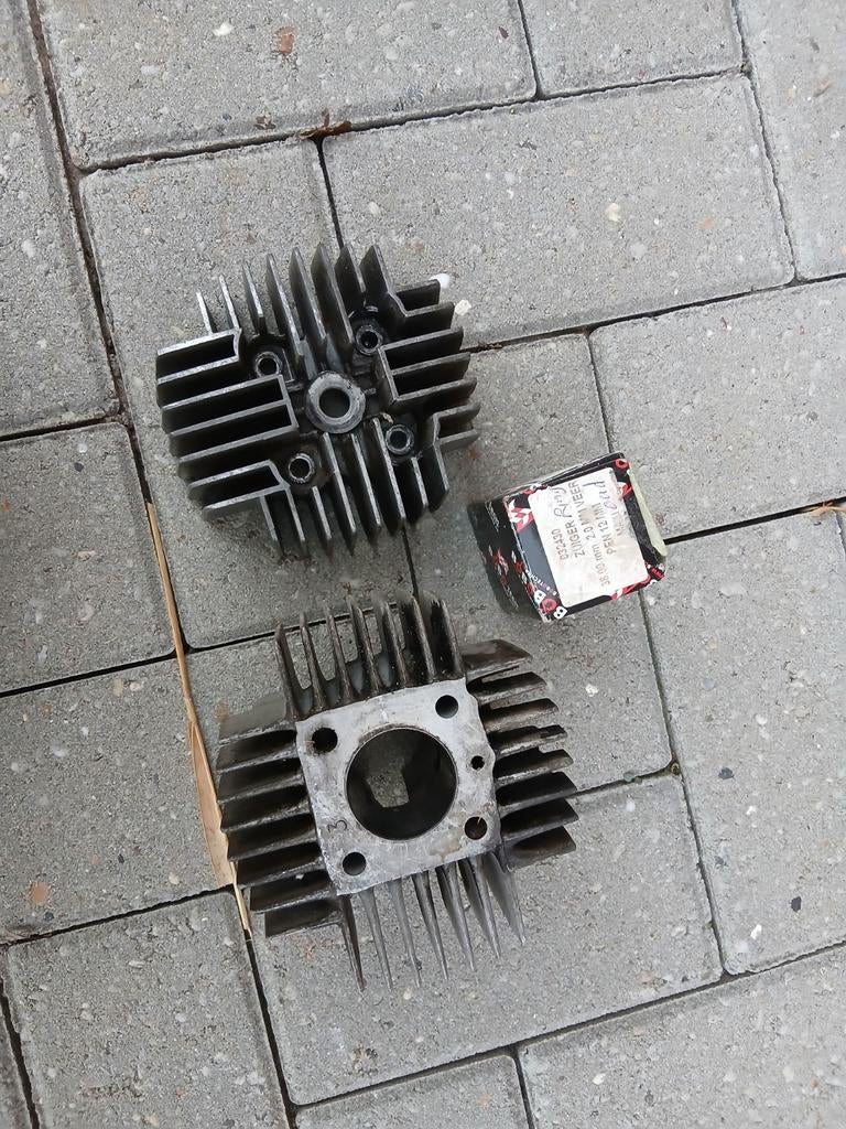 Puch cilinder setje 50 cc, compleet, Fietsen en Brommers, Ophalen of Verzenden, Zo goed als nieuw, Cilinder
