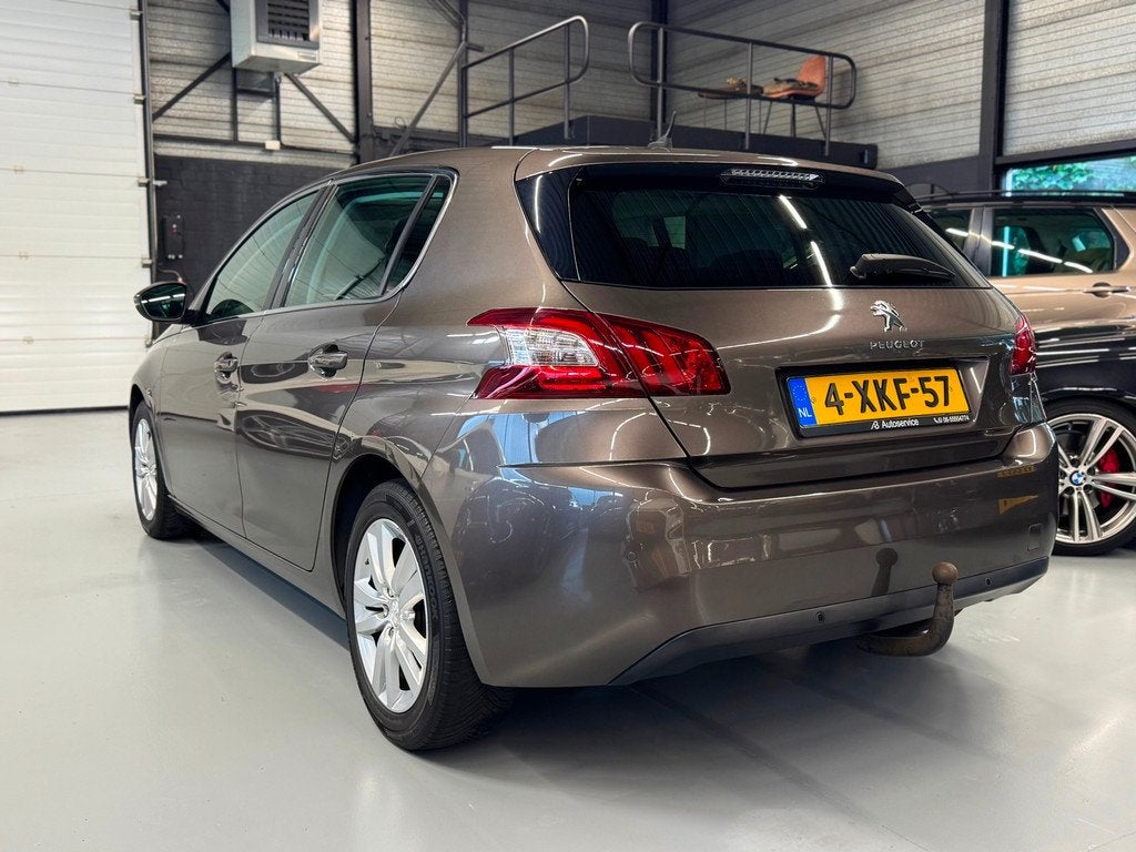 Peugeot 308 1.6 BlueHDi Blue Lease Executive Pano/Navi/Xenon, Auto's, Peugeot, Voorwielaandrijving, 1160 kg, Gebruikt, Euro 6