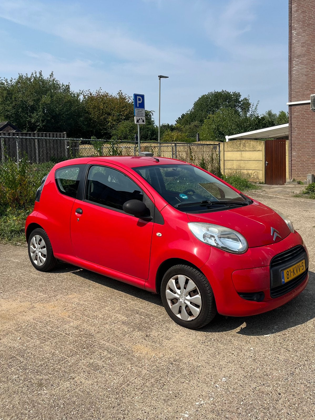 Citroën C1 1.0 3-DRS 2010 Rood, Auto's, Citroën, Voorwielaandrijving, 4 stoelen, C1, 68 pk