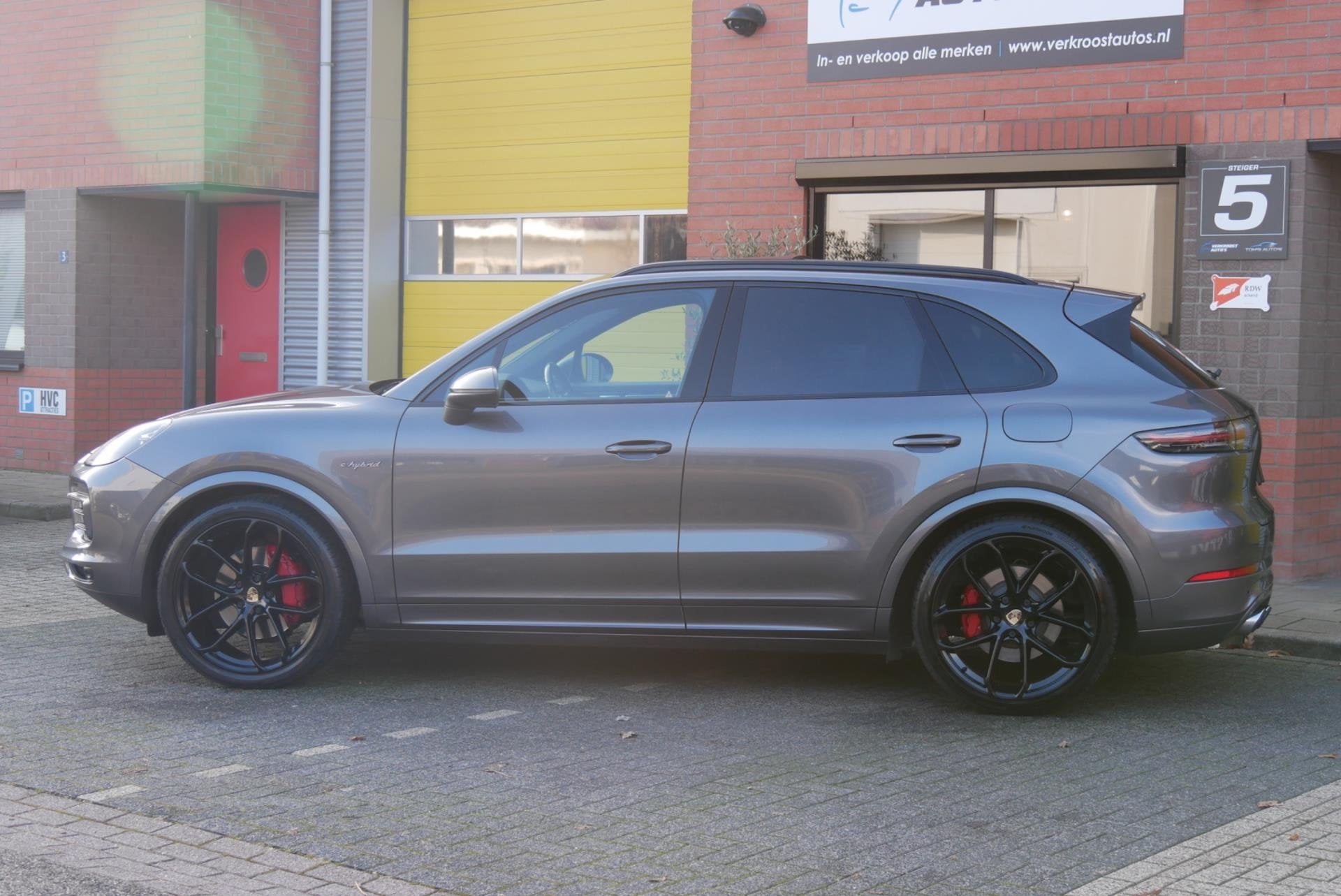Porsche Cayenne 3.0 E-Hybrid. pano. sportchrono. memory. luc, Auto's, Automaat, Euro 6, 340 pk, Bedrijf