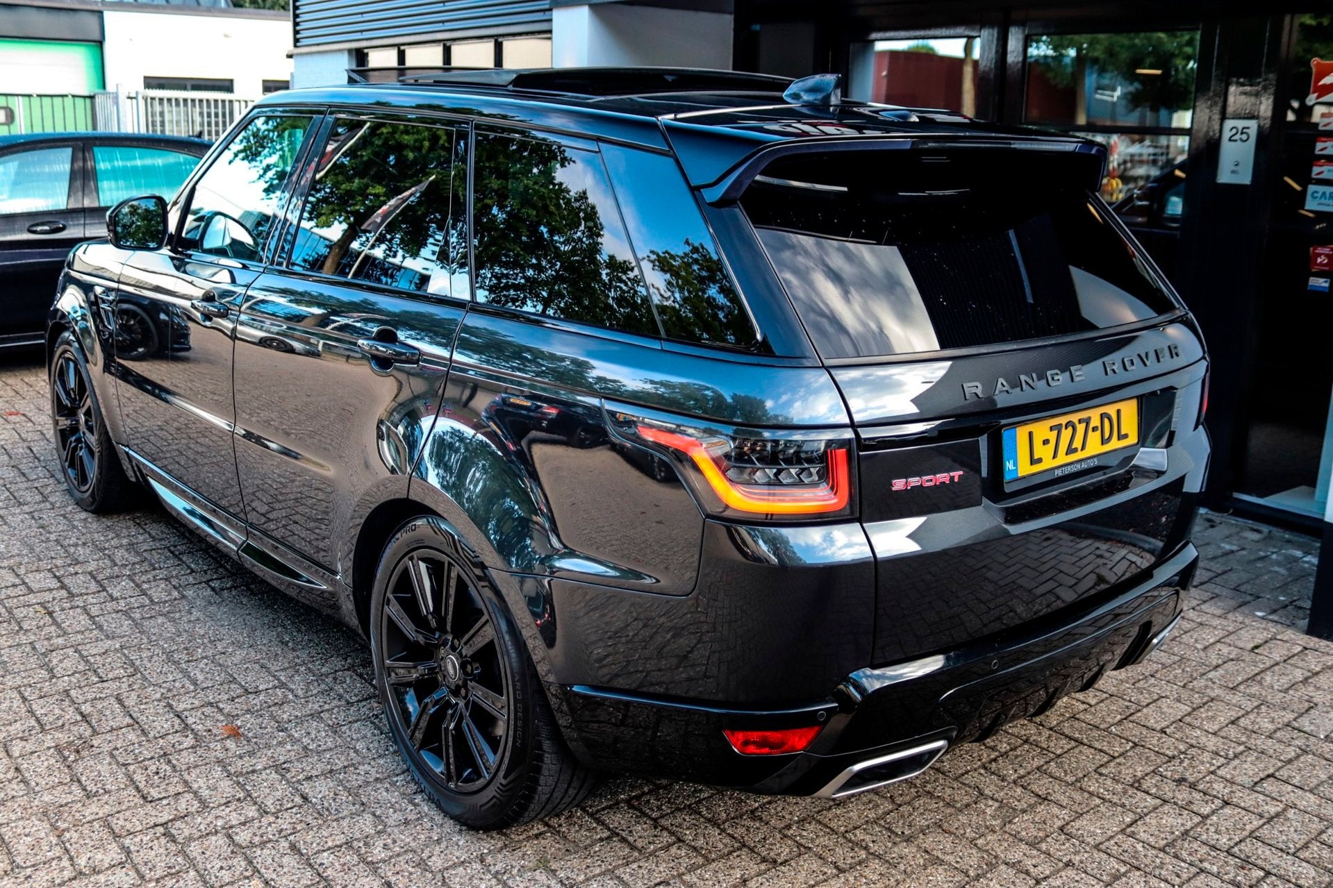 Land Rover Range Rover Sport 2.0 P400e Autobiography Dynamic, Auto's, Automaat, Gebruikt, 4 cilinders, 2500 kg