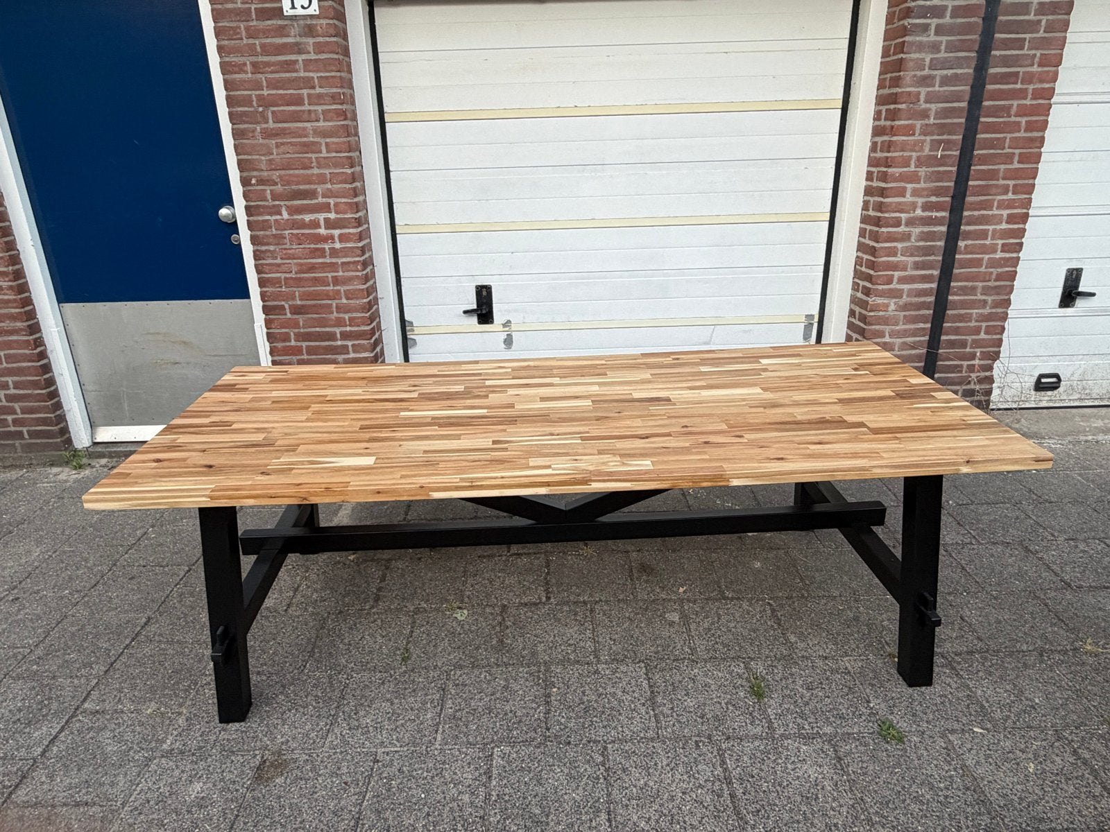 IKEA SKOGSTA Eettafel Acaciahout Zwart Onderstel 235x100cm, Ophalen, Gebruikt, 100 tot 150 cm, 200 cm of meer