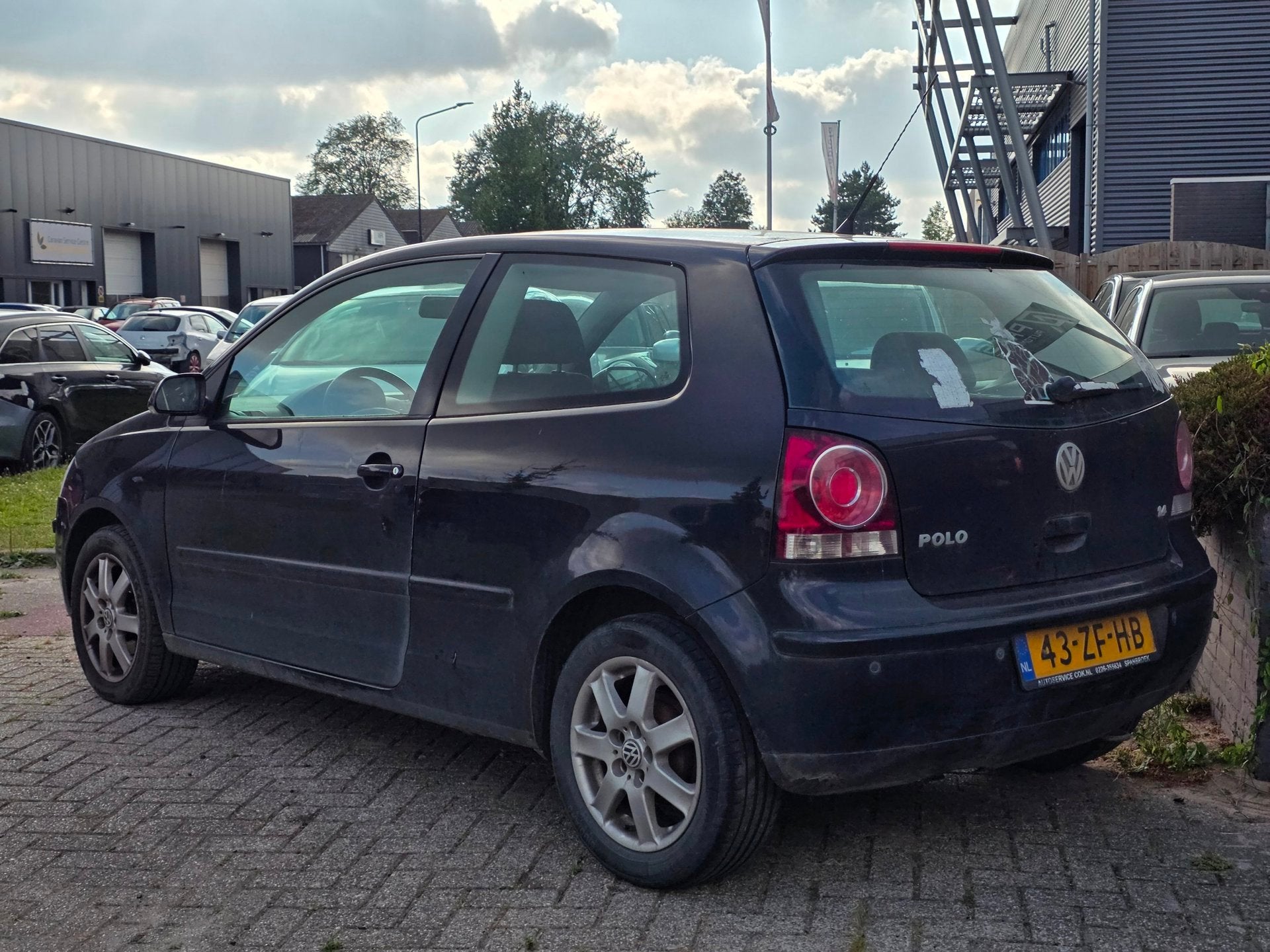 Volkswagen Polo 1.4-16V Comfortline |AUTOMAAT|AIRCO|CRUISE, Stof, Gebruikt, 4 cilinders, Zwart