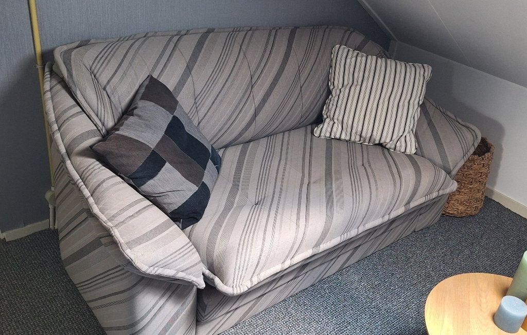 Te Koop Bed/Slaapbank, Huis en Inrichting, Slaapkamer | Bedden, Ophalen, Gebruikt, Beige, Tweepersoons