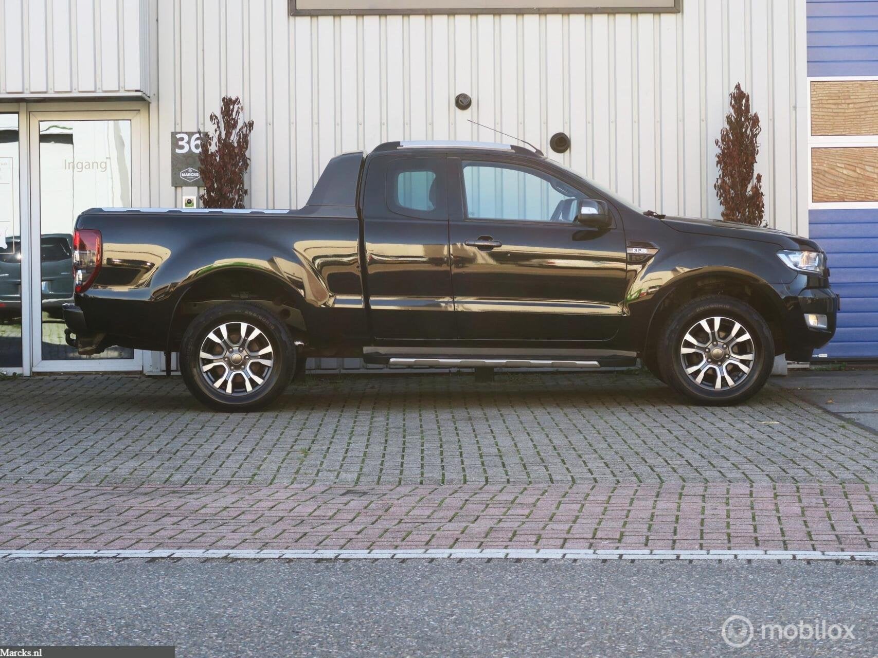 Ford Ranger 3.2 TDCi Wildtrak Supercab AUTOMAAT EURO 6, Auto's, Automaat, Dealer onderhouden, Gebruikt, Met garantie (alle)