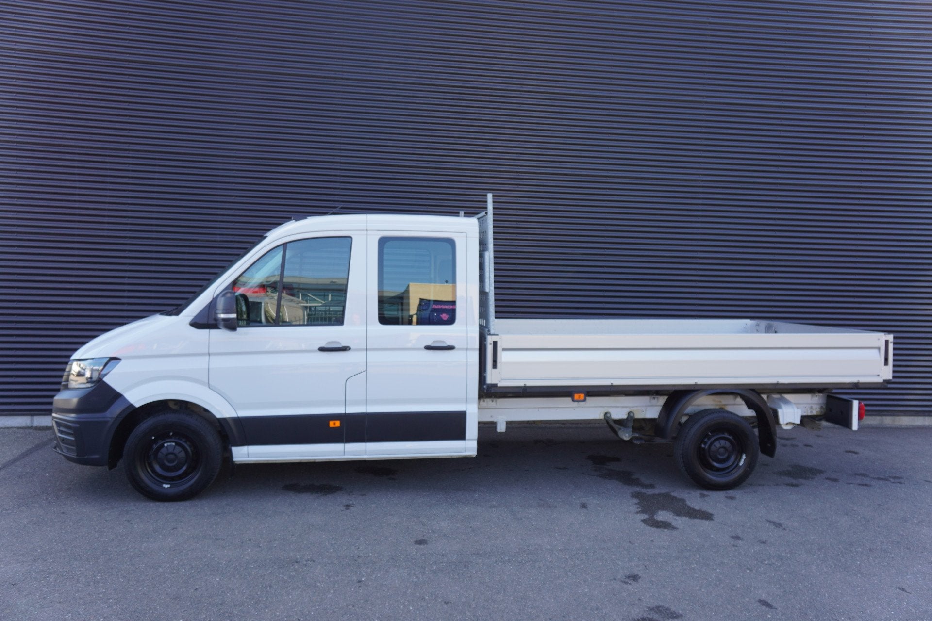 Volkswagen Crafter 140pk Facelift L4 Dubbele cabine 7-zit Op, Voorwielaandrijving, Gebruikt, Euro 6, 4 cilinders