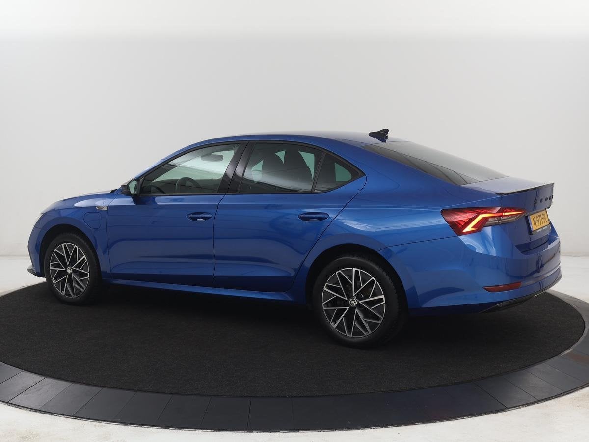 Skoda Octavia 1.4 TSI iV PHEV Sportline Business | SOH 92,5%, Auto's, Stof, Gebruikt, 4 cilinders, Blauw